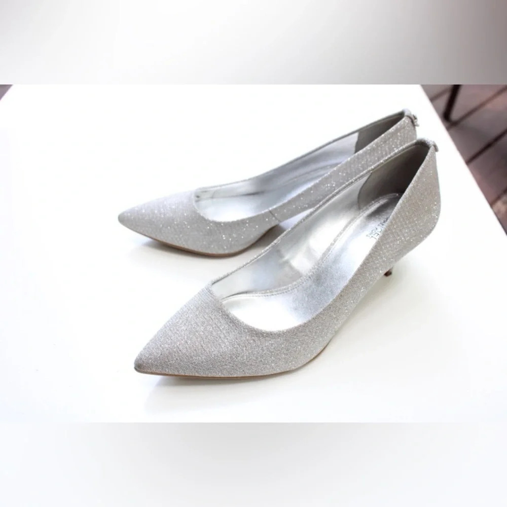 Michael Kors pumps